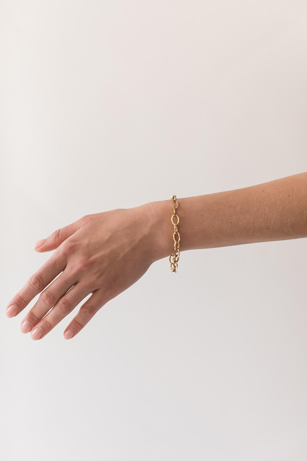 Gold Oval Link Bracelet