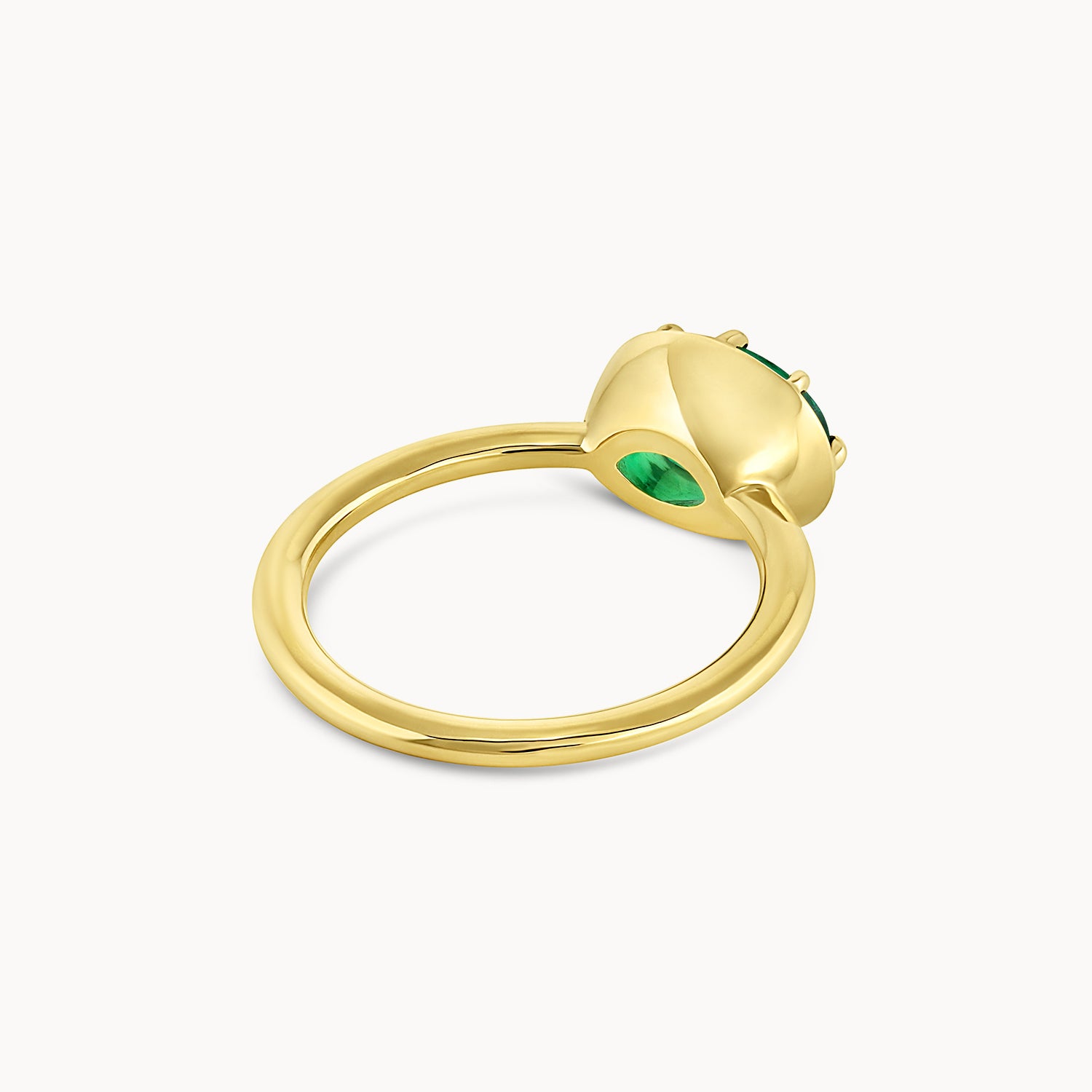 Oval Emerald Ring